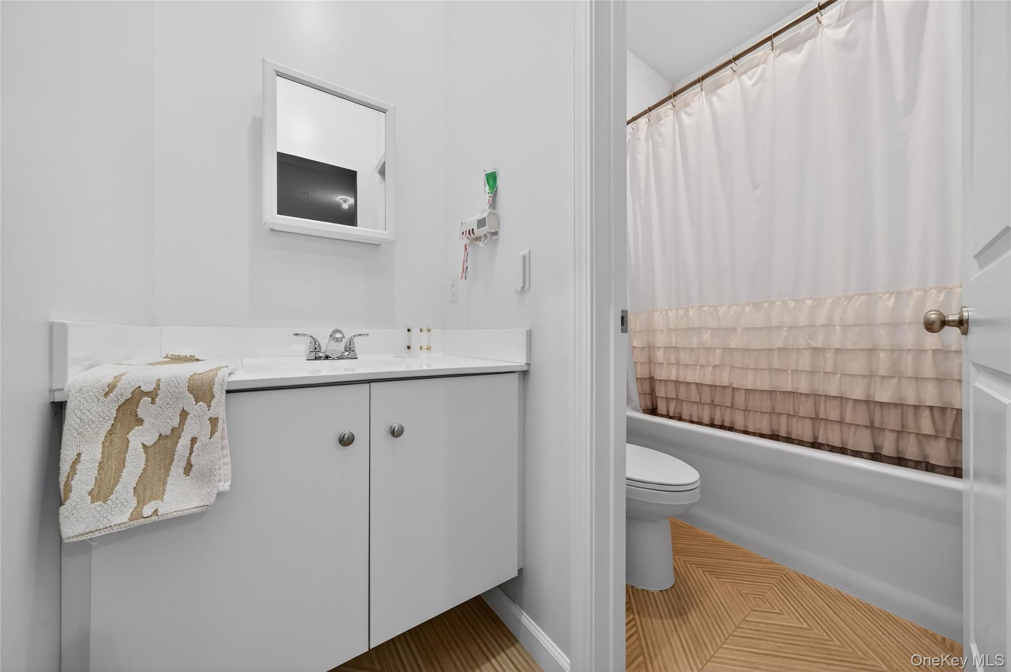 Condo Melitz  Orange County, NY 10950, MLS-970091-25