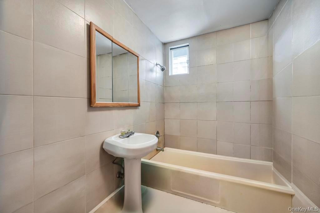 Single Family Eliot  Queens, NY 11379, MLS-970112-32