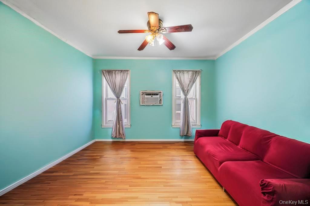 Single Family Eliot  Queens, NY 11379, MLS-970112-33