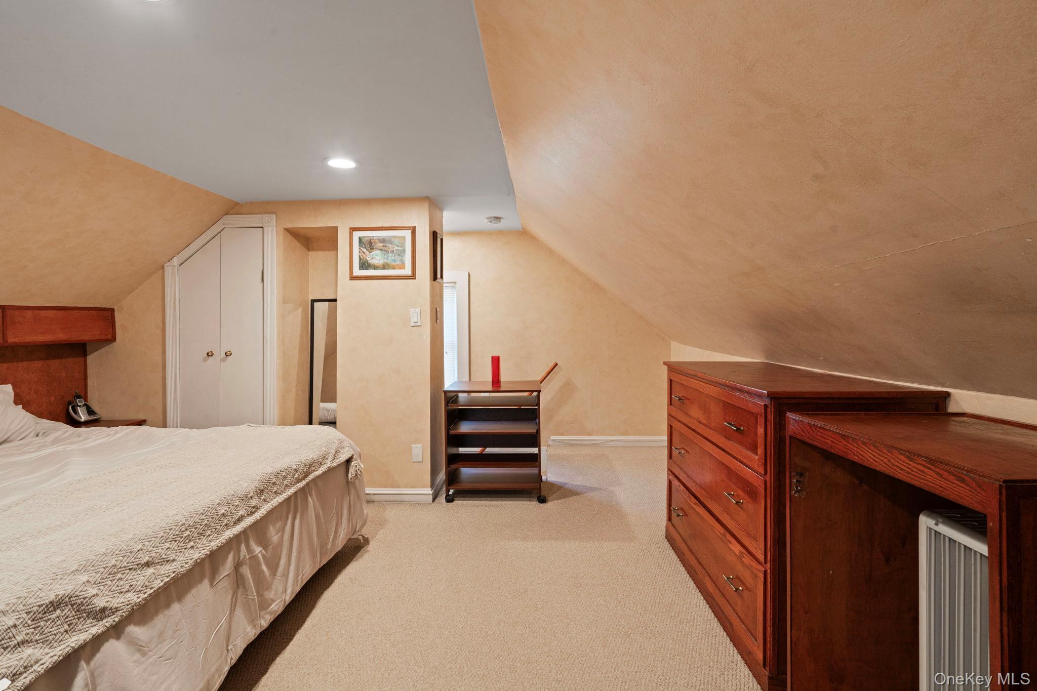 Single Family 88th  Queens, NY 11426, MLS-970124-29