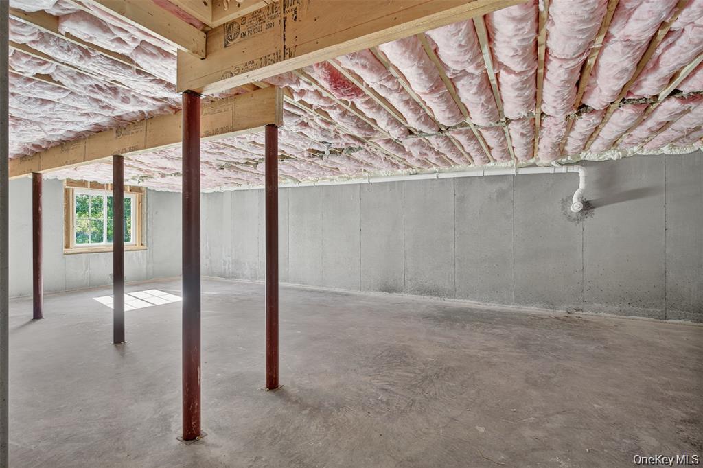 Single Family Kirbytown  Orange County, NY 10940, MLS-970130-33