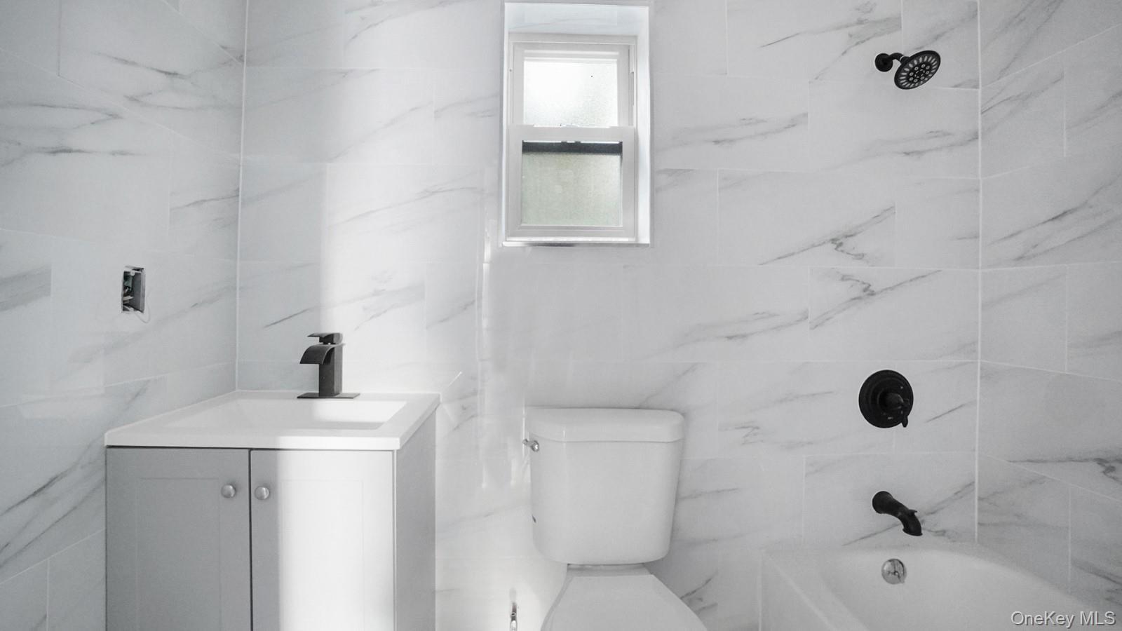 Single Family Washington  Bronx, NY 10457, MLS-970135-16