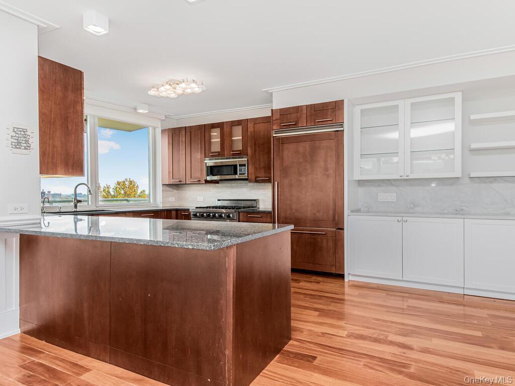 Condo 237th  Bronx, NY 10463, MLS-970137-6