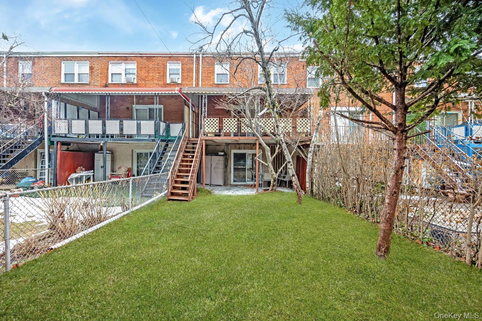 Single Family 61st  Queens, NY 11379, MLS-970143-28