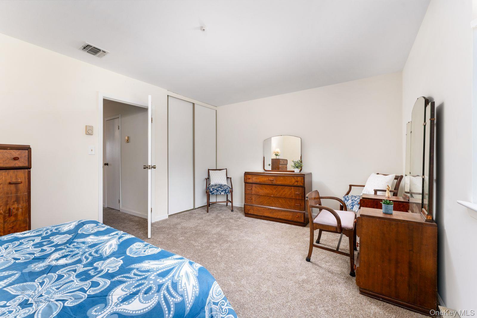 Condo Drew  Suffolk County, NY 11780, MLS-970144-10