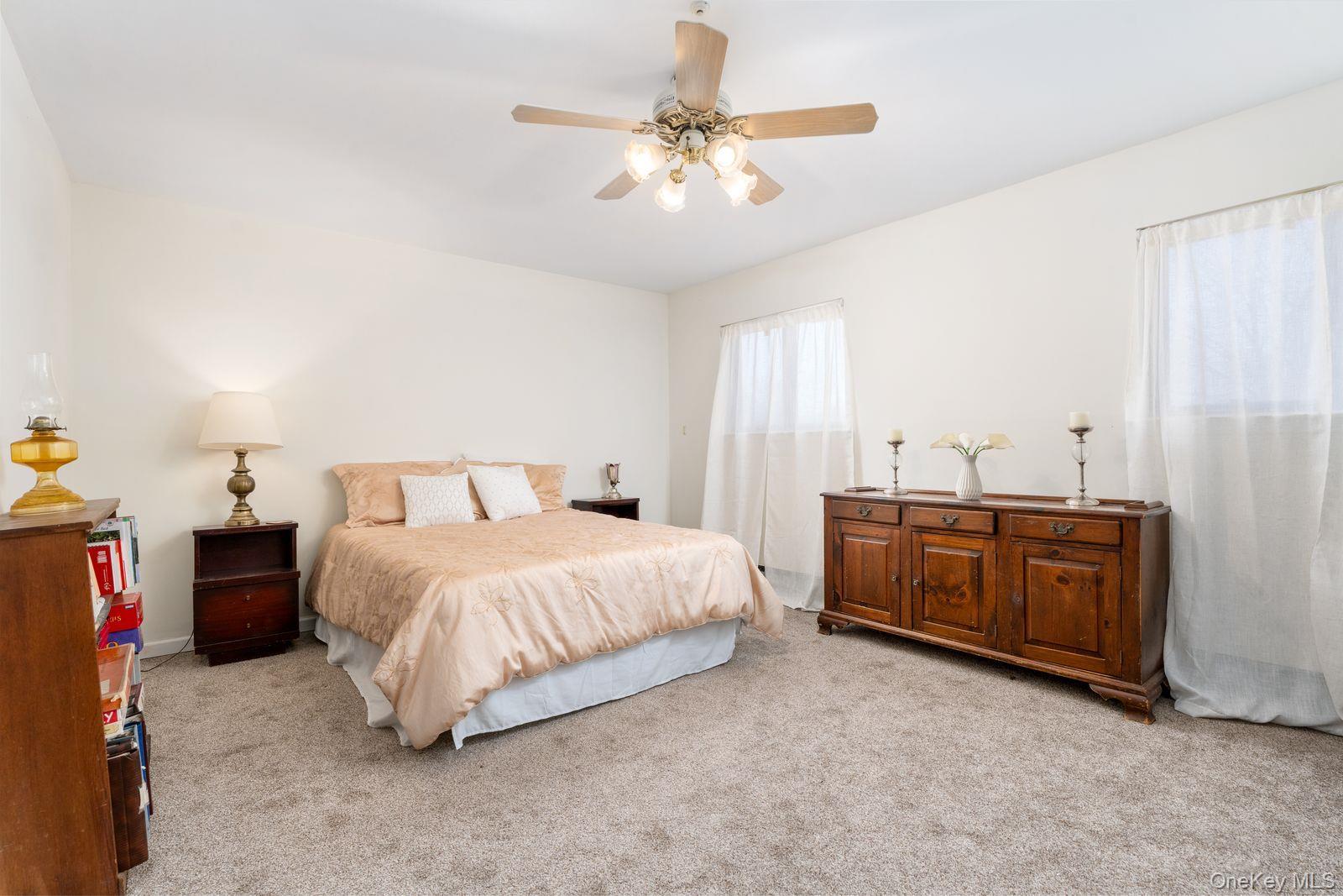 Condo Drew  Suffolk County, NY 11780, MLS-970144-11