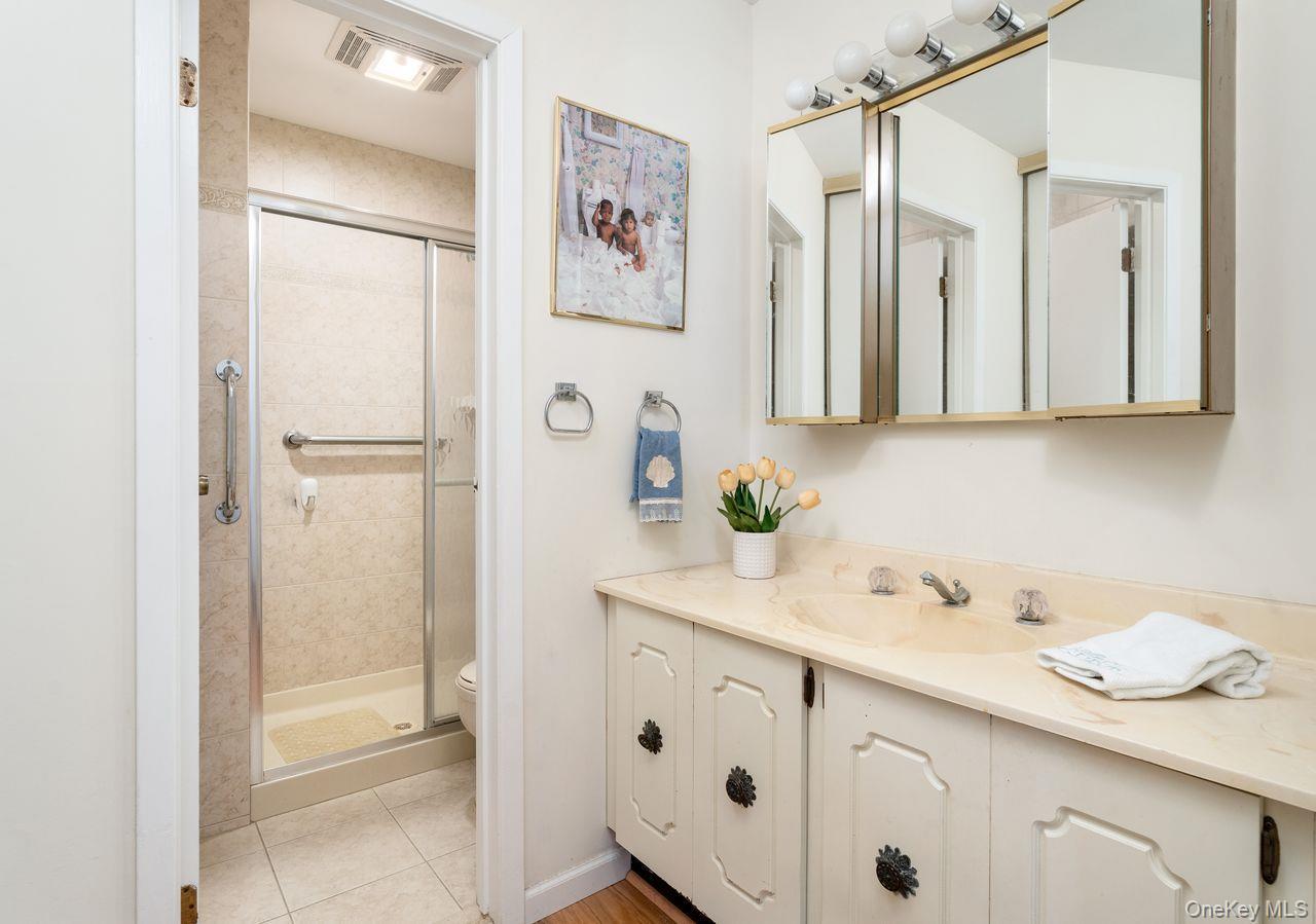 Condo Drew  Suffolk County, NY 11780, MLS-970144-12