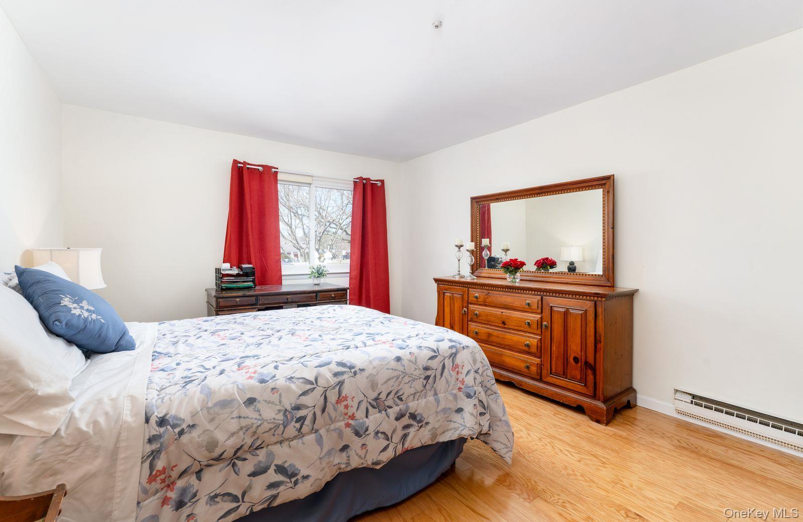 Condo Drew  Suffolk County, NY 11780, MLS-970144-21