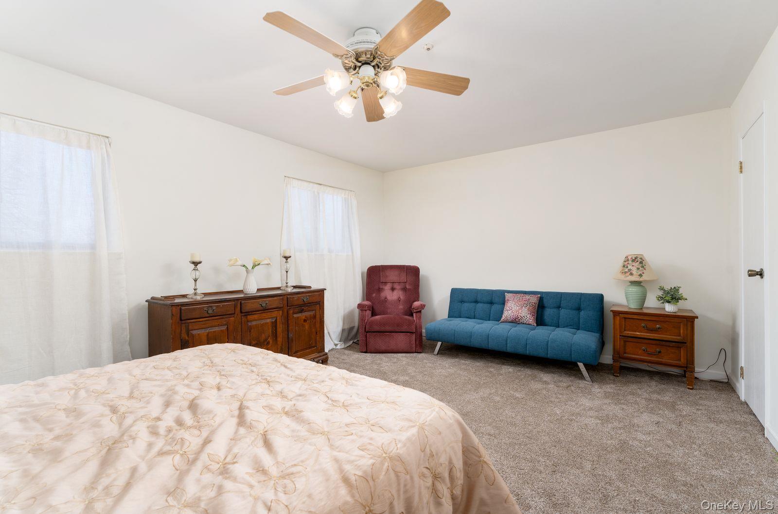 Condo Drew  Suffolk County, NY 11780, MLS-970144-23