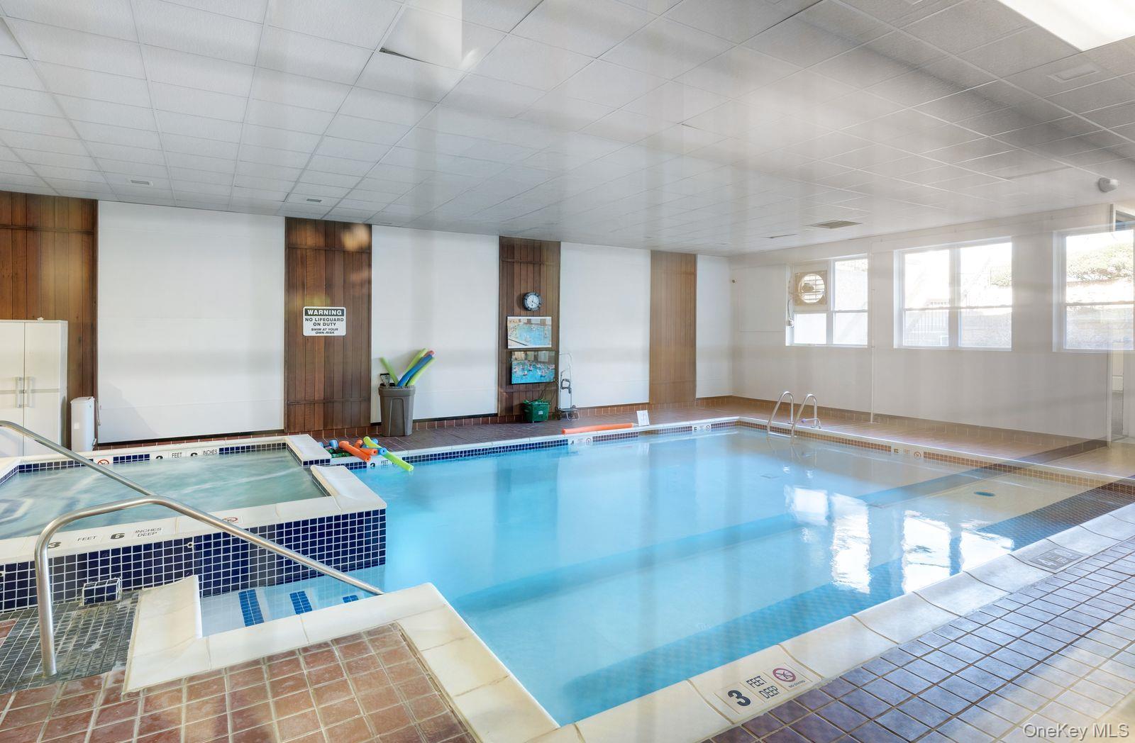 Condo Drew  Suffolk County, NY 11780, MLS-970144-31