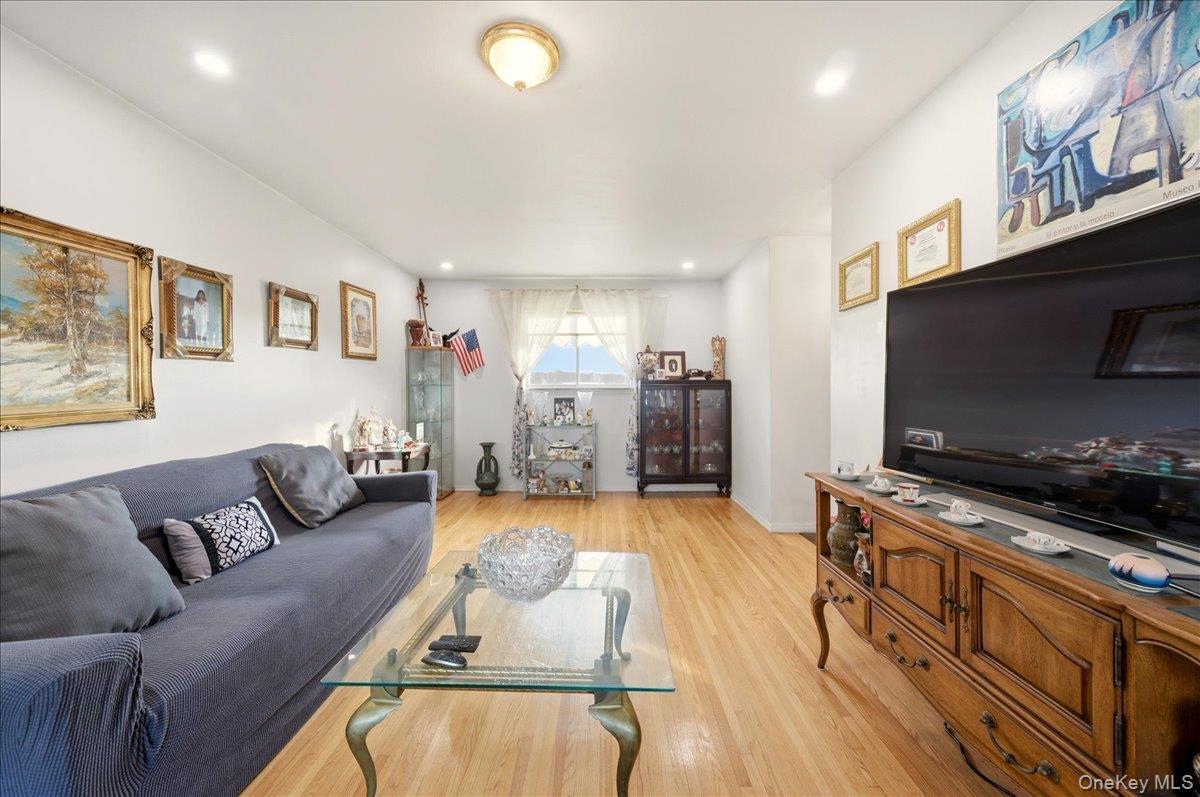 Single Family Skymeadow  Westchester County, NY 10523, MLS-970149-4