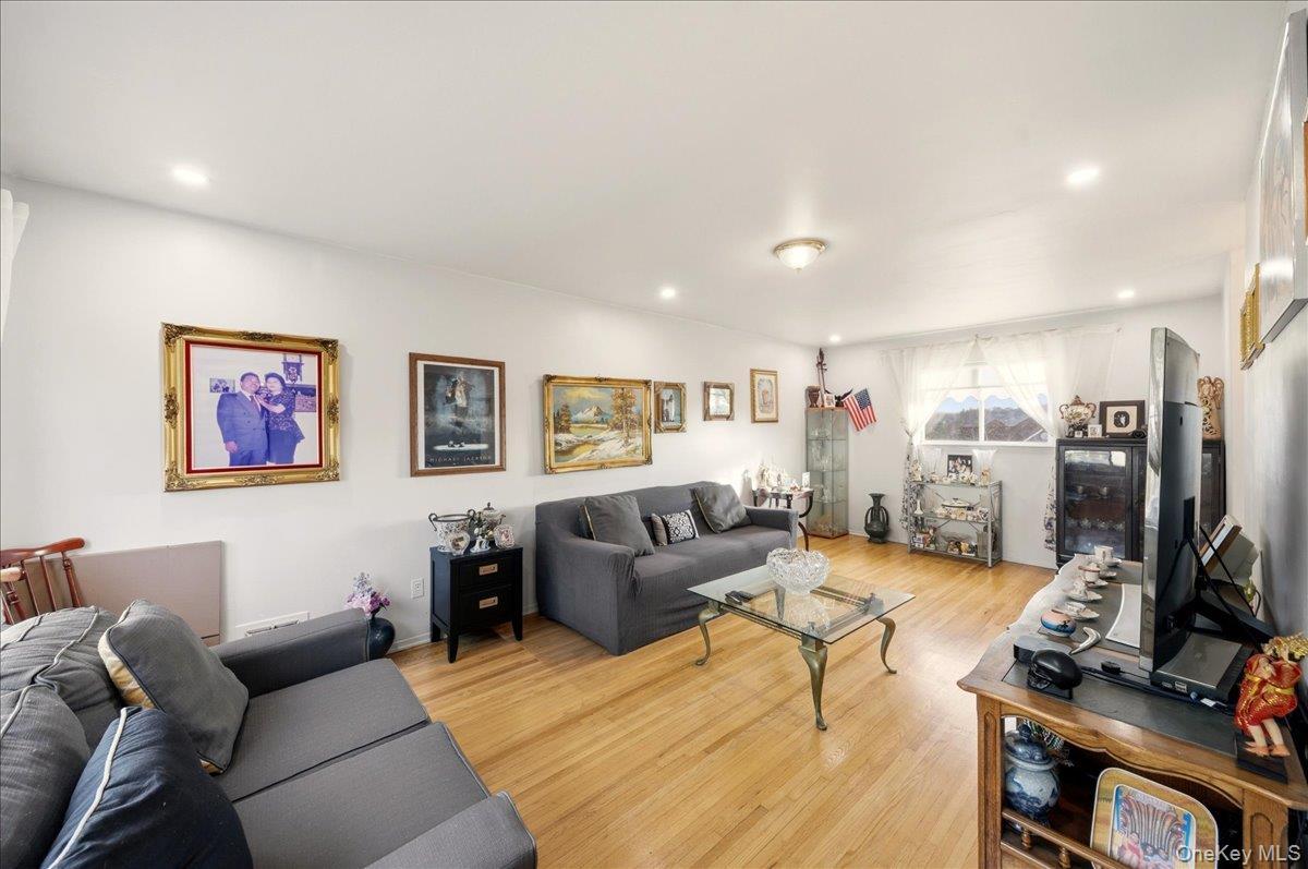 Single Family Skymeadow  Westchester County, NY 10523, MLS-970149-6