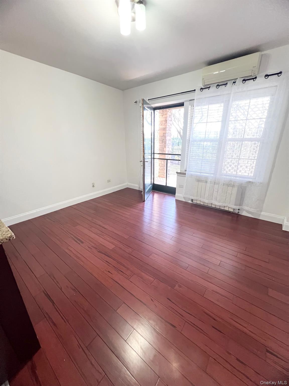 Condo Starr  Queens, NY 11385, MLS-970154-12