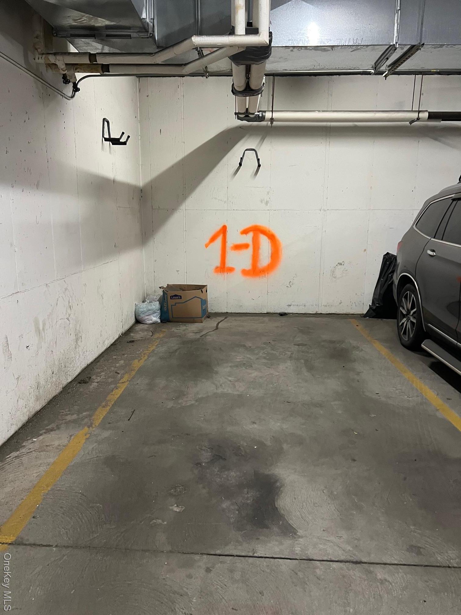 Condo Starr  Queens, NY 11385, MLS-970154-17