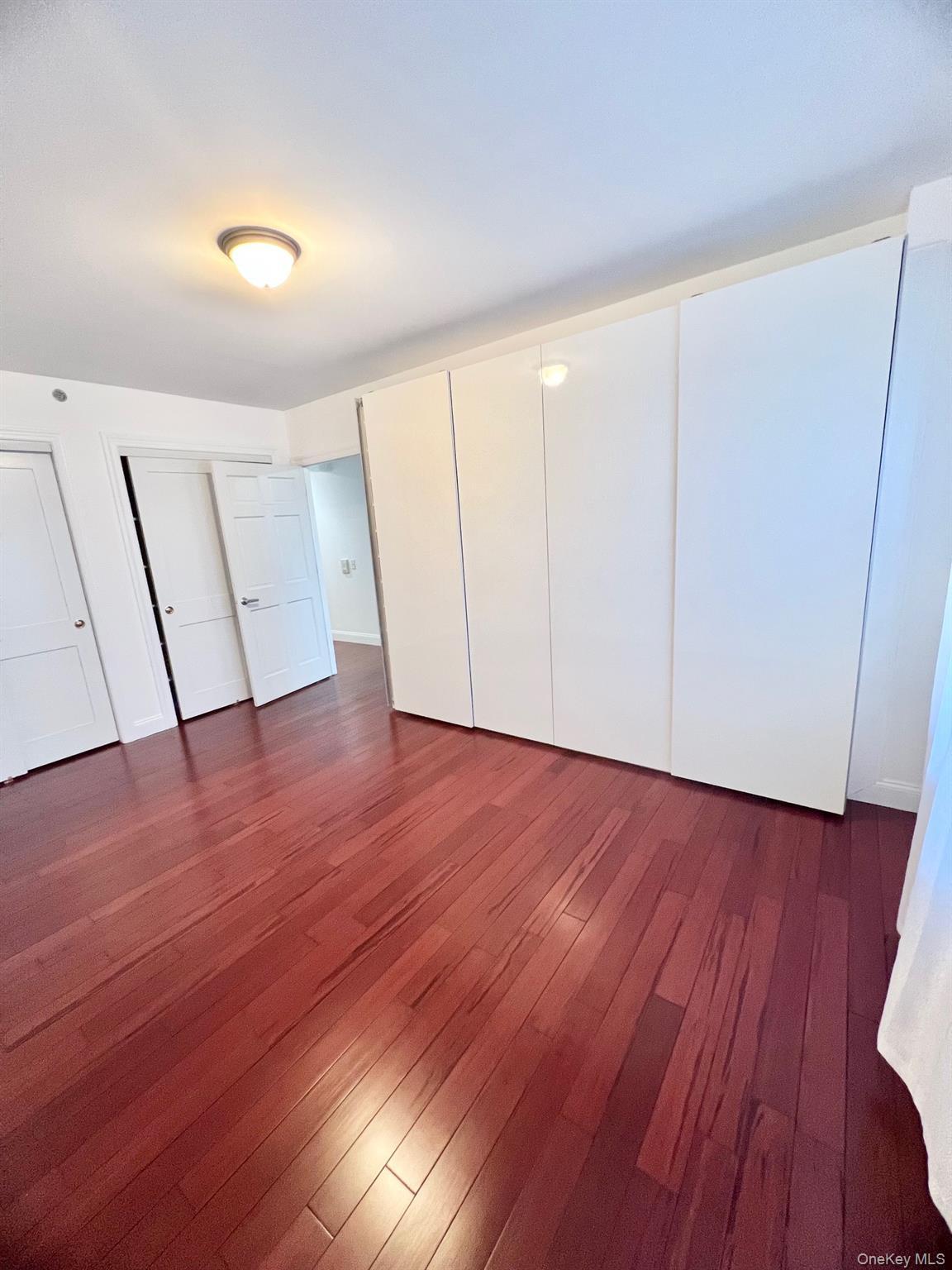 Condo Starr  Queens, NY 11385, MLS-970154-6