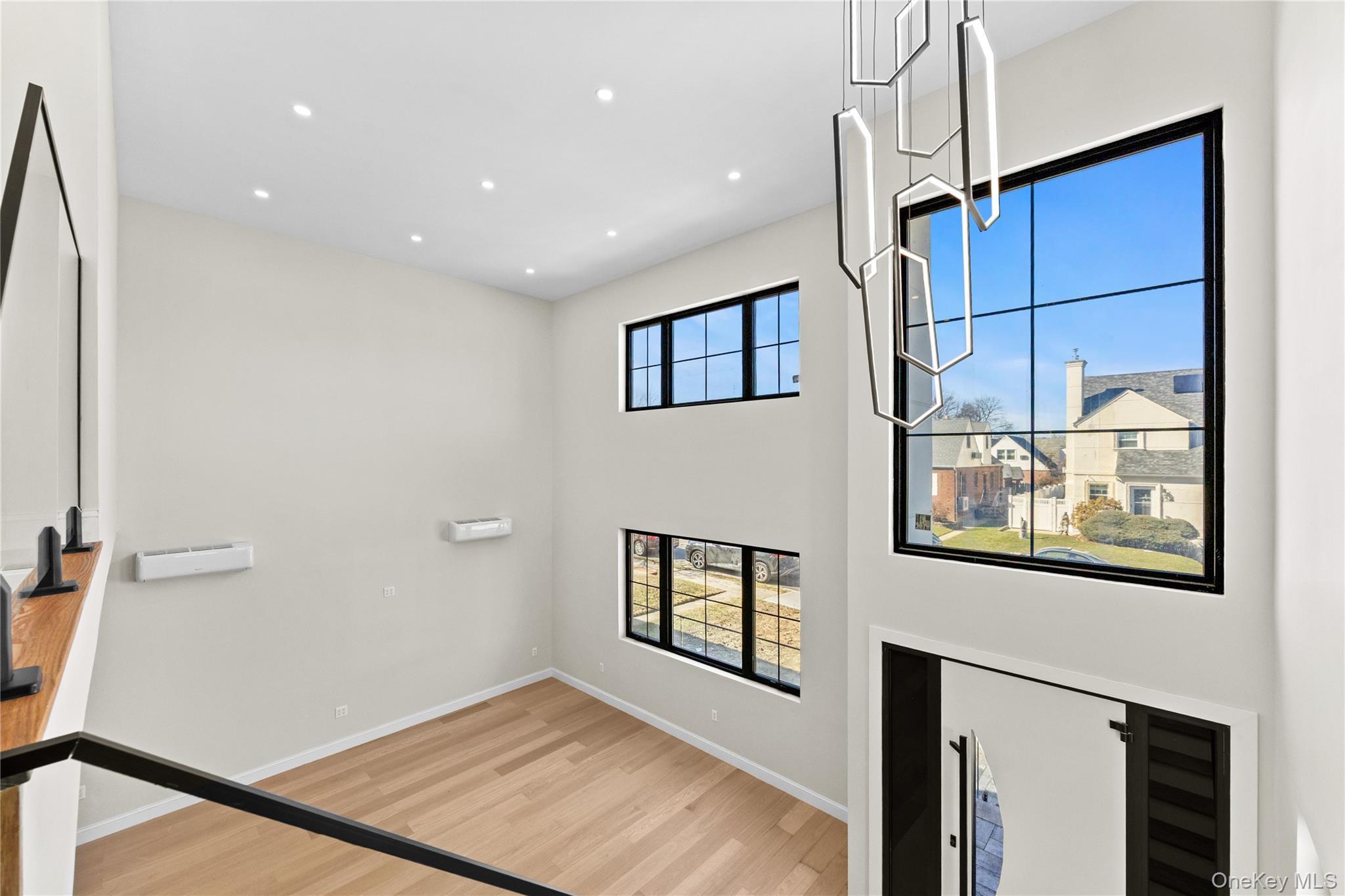 Single Family 175th  Queens, NY 11366, MLS-970183-19