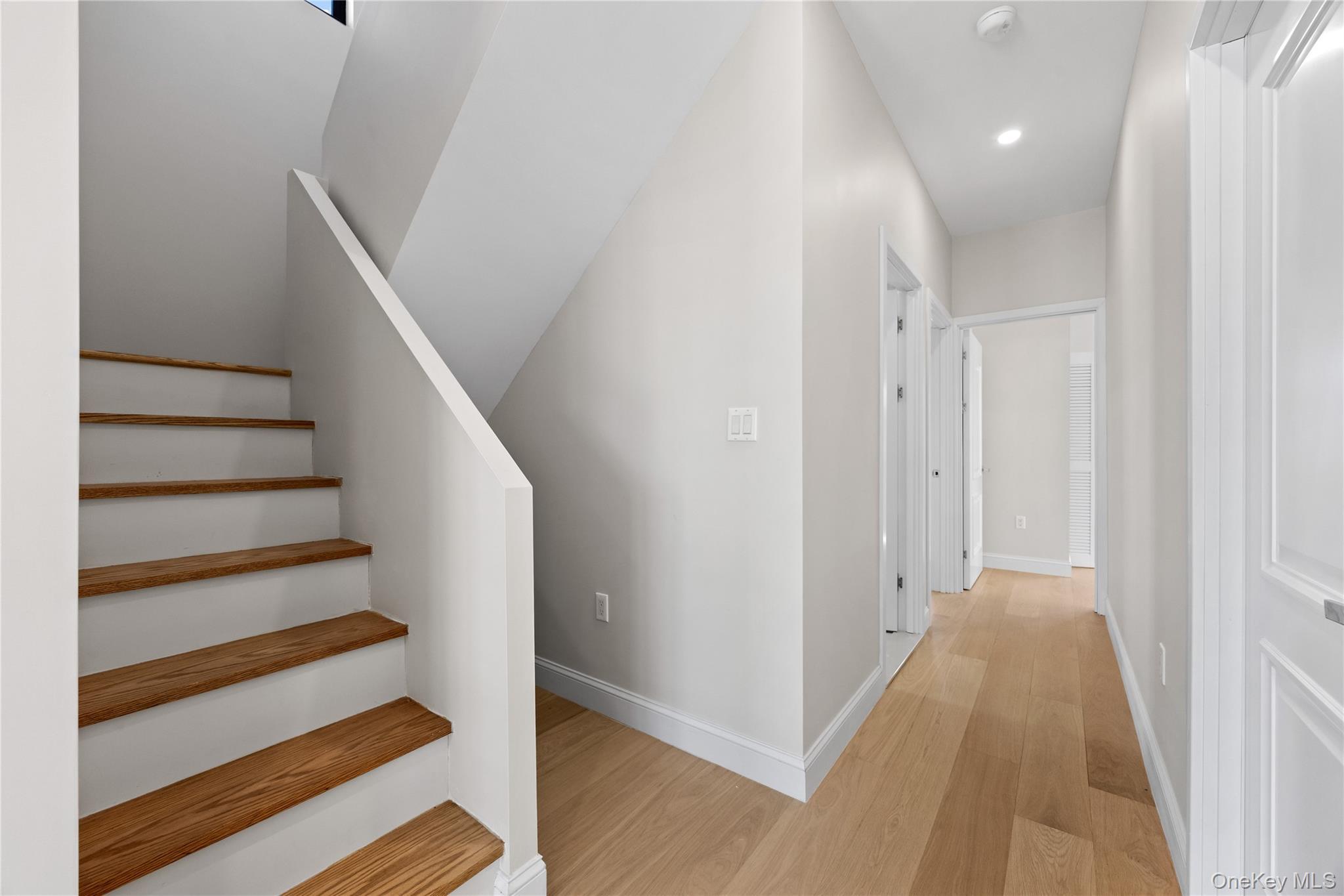 Single Family 175th  Queens, NY 11366, MLS-970183-22