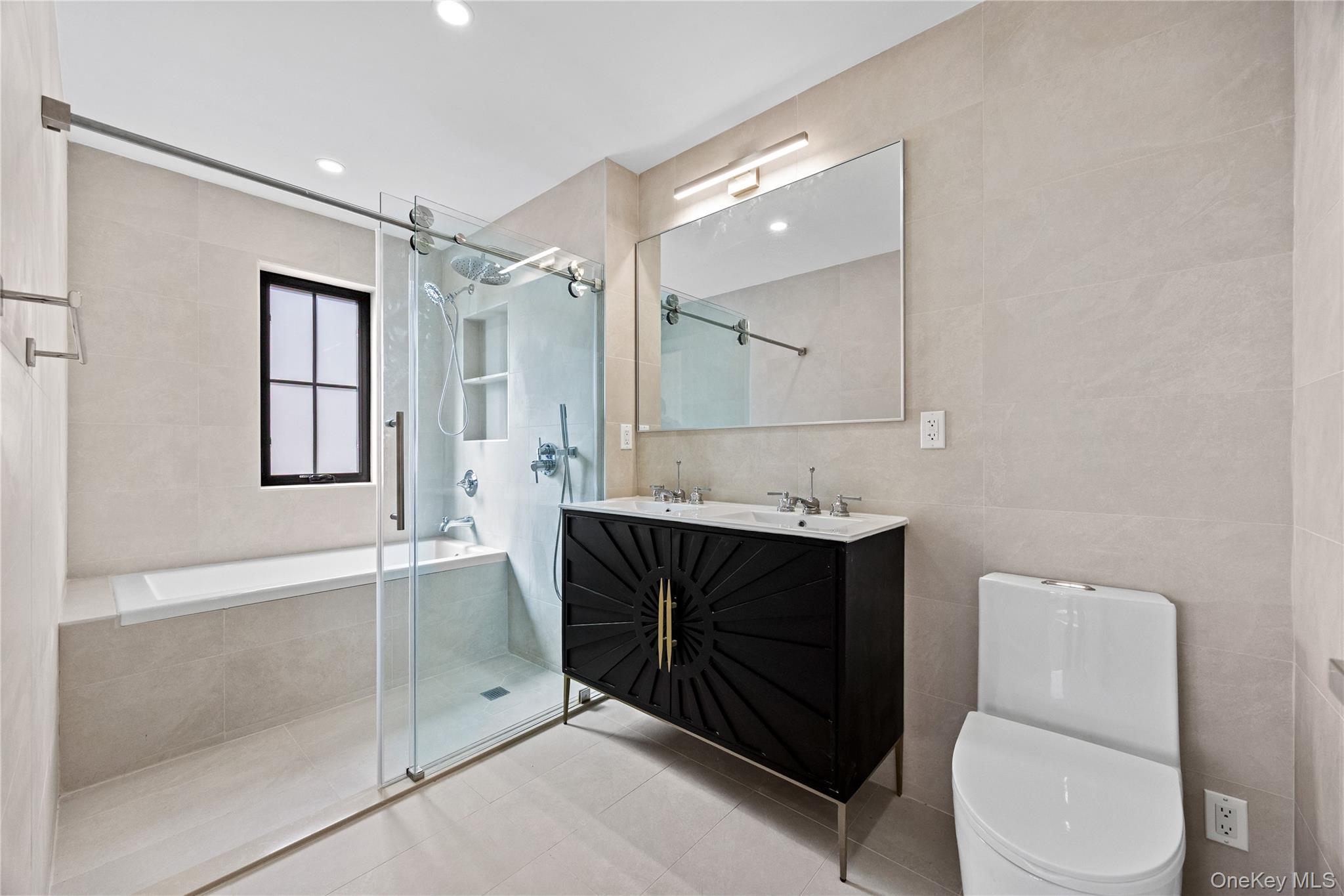 Single Family 175th  Queens, NY 11366, MLS-970183-28