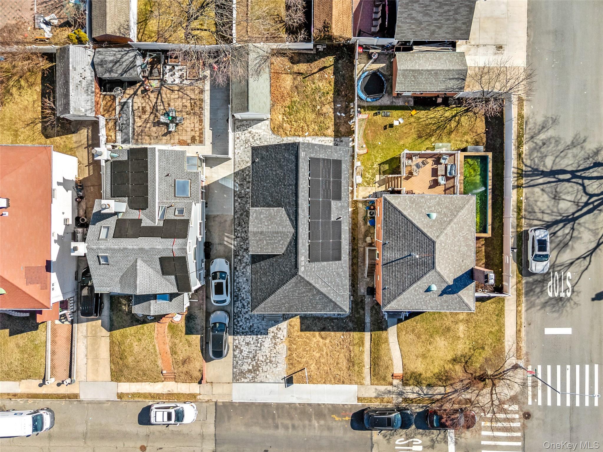 Single Family 175th  Queens, NY 11366, MLS-970183-44