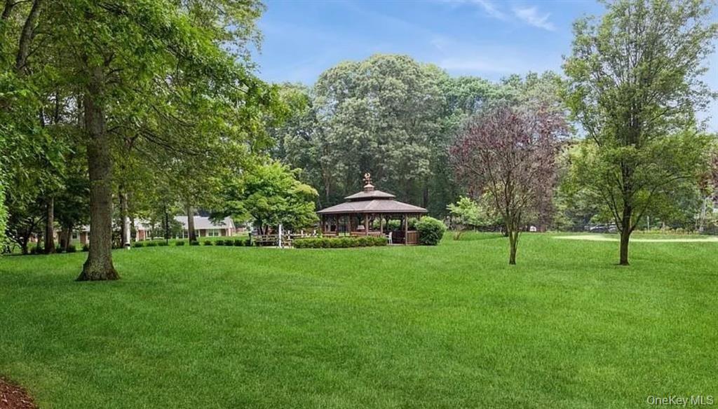 Condo Woodbridge  Suffolk County, NY 11961, MLS-970195-19