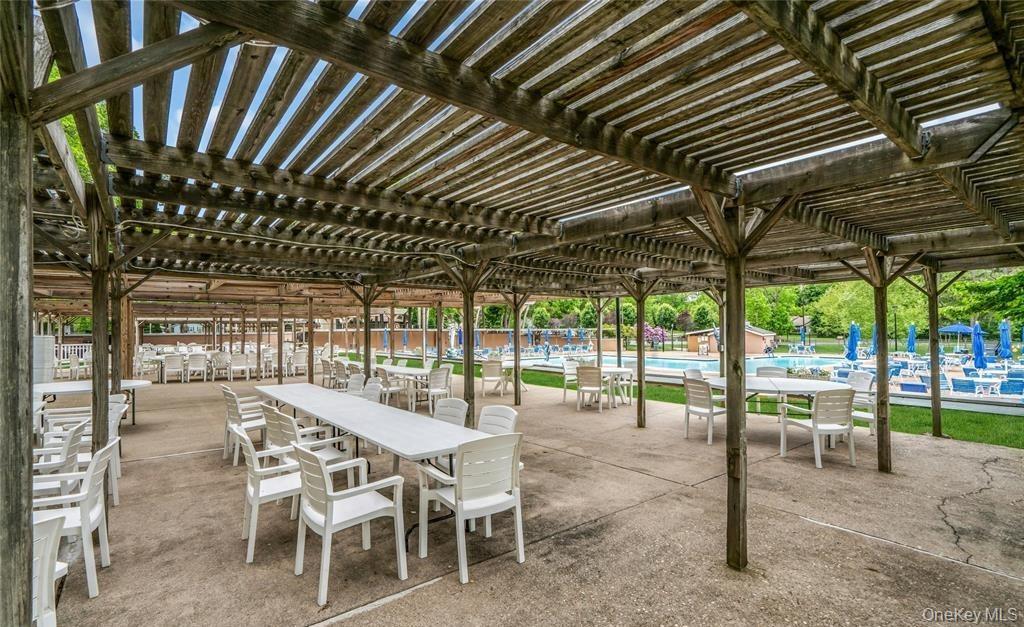 Condo Woodbridge  Suffolk County, NY 11961, MLS-970195-22