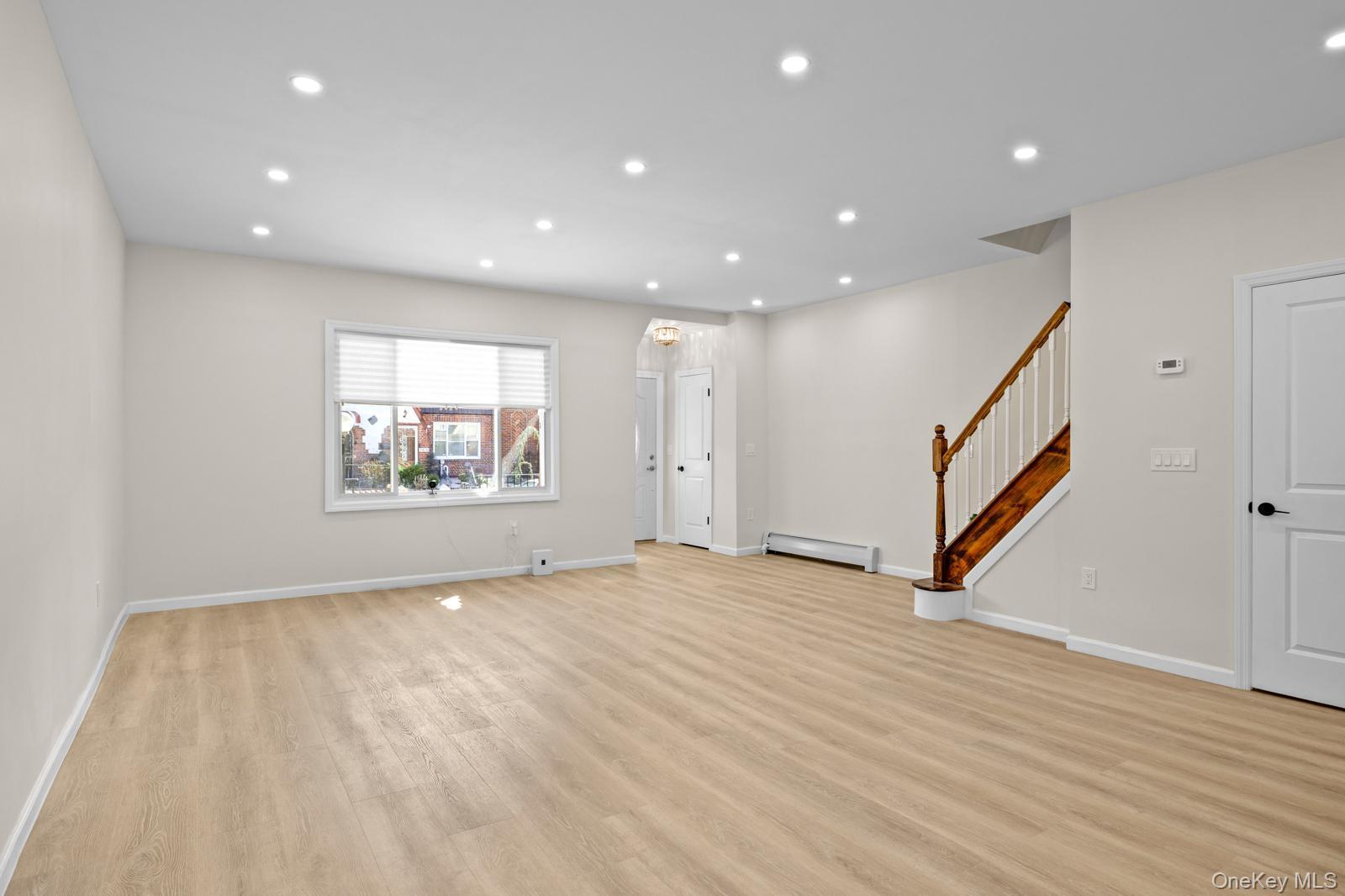 Single Family 225th Queens, NY 11413, MLS-970207-3