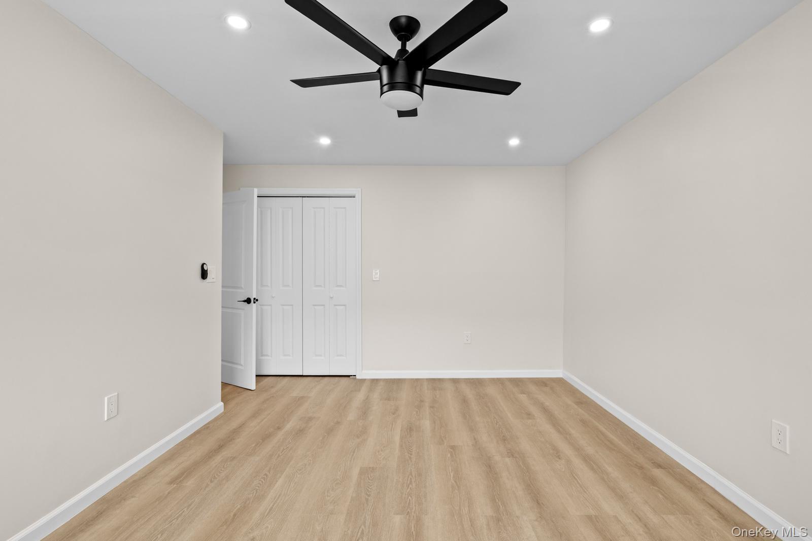 Single Family 225th Queens, NY 11413, MLS-970207-6