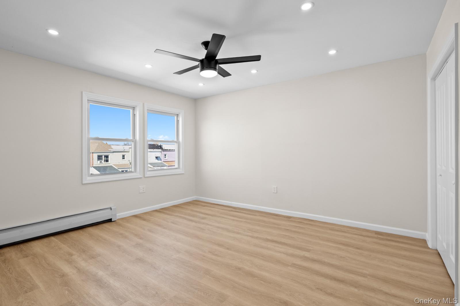 Single Family 225th Queens, NY 11413, MLS-970207-8