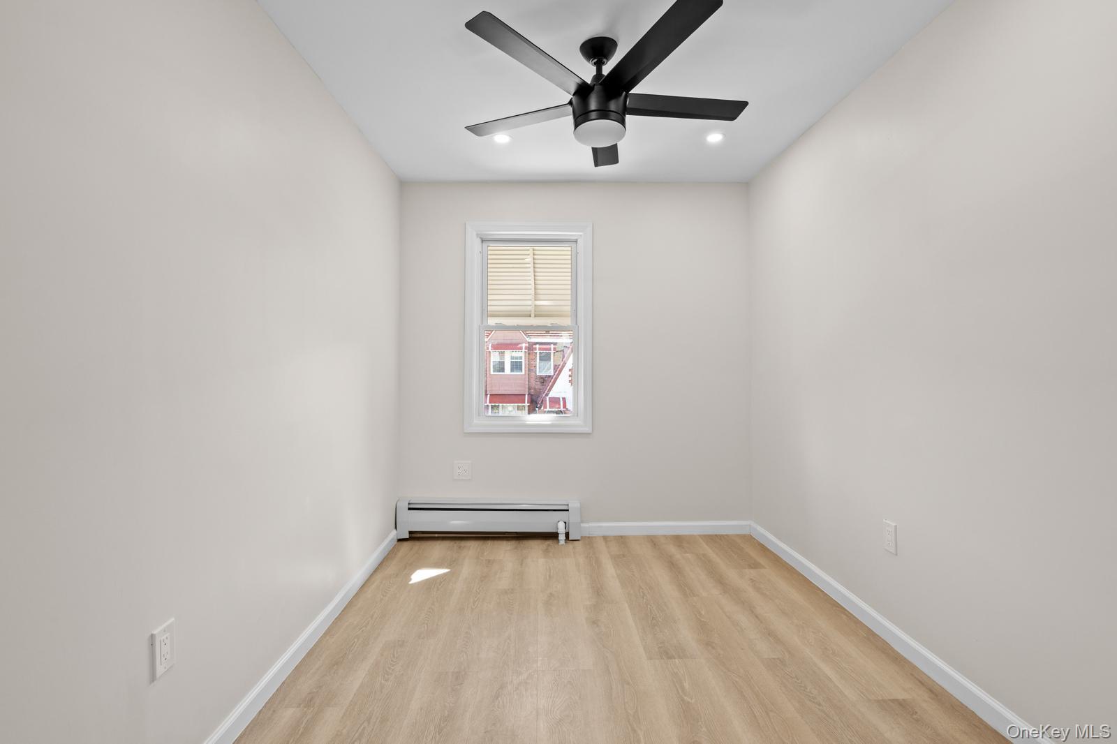 Single Family 225th Queens, NY 11413, MLS-970207-9