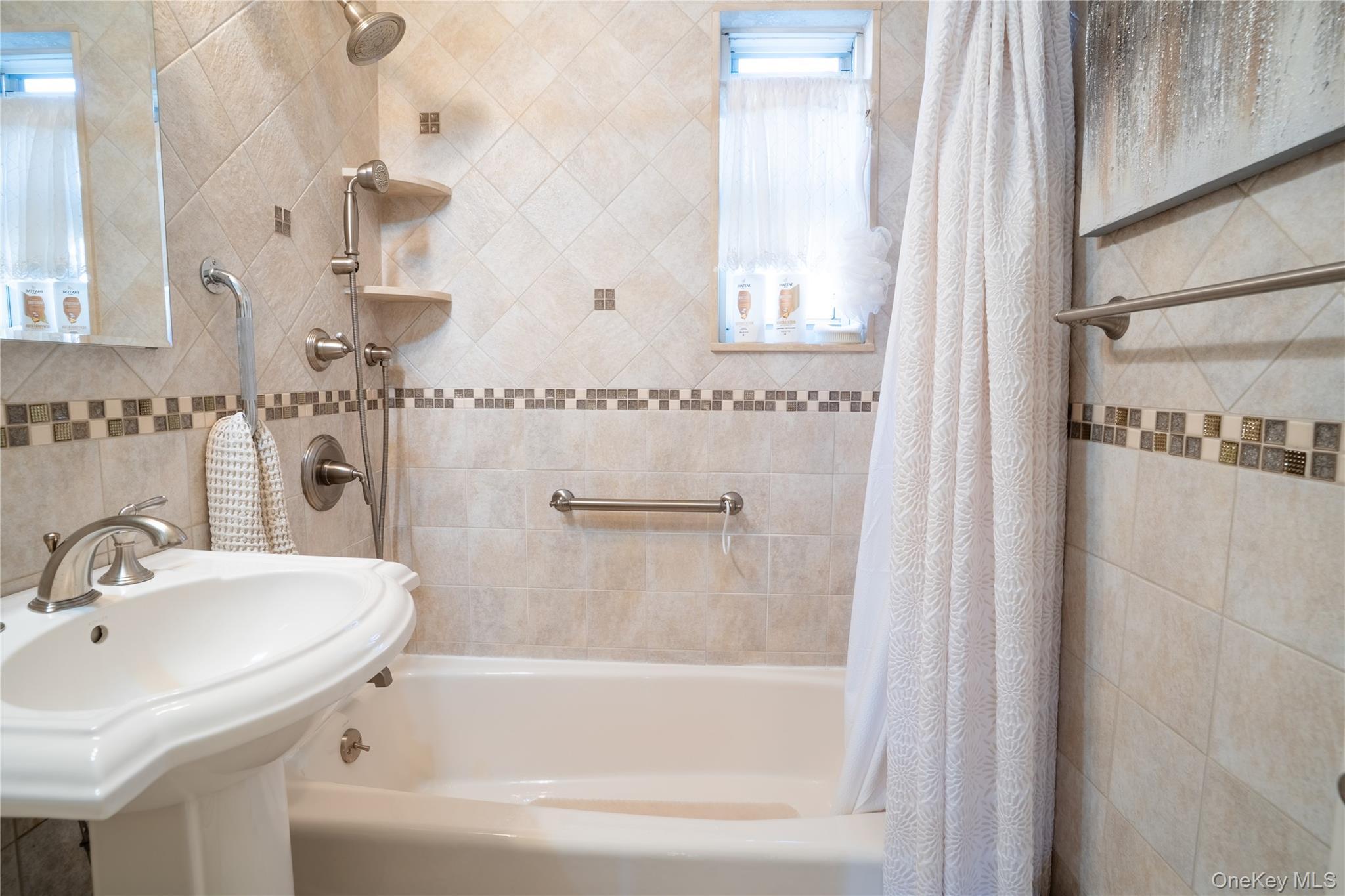 Coop 60  Queens, NY 11362, MLS-970213-22