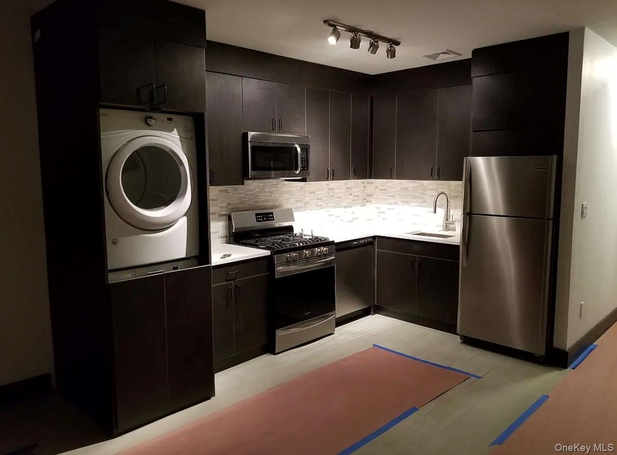 Single Family 188th  Manhattan, NY 10040, MLS-970226-2