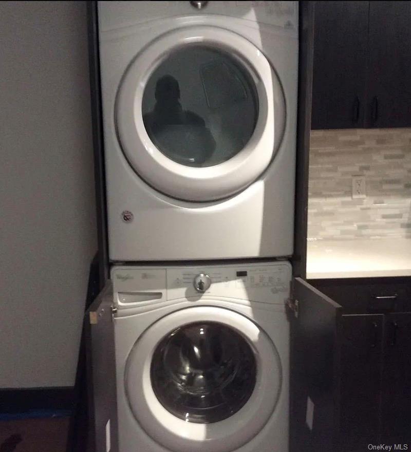 Single Family 188th  Manhattan, NY 10040, MLS-970226-4