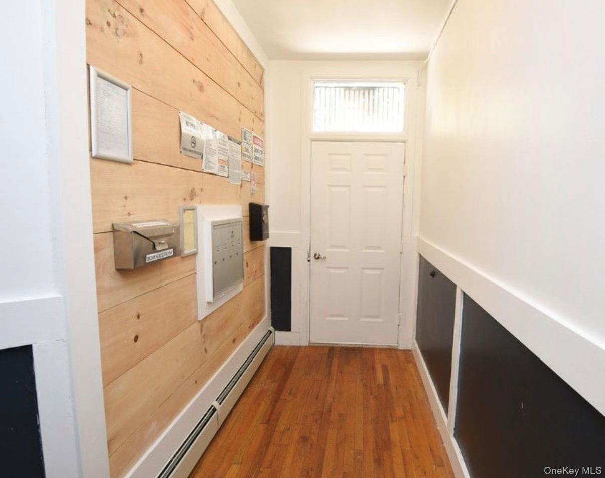 Single Family 188th  Manhattan, NY 10040, MLS-970226-8