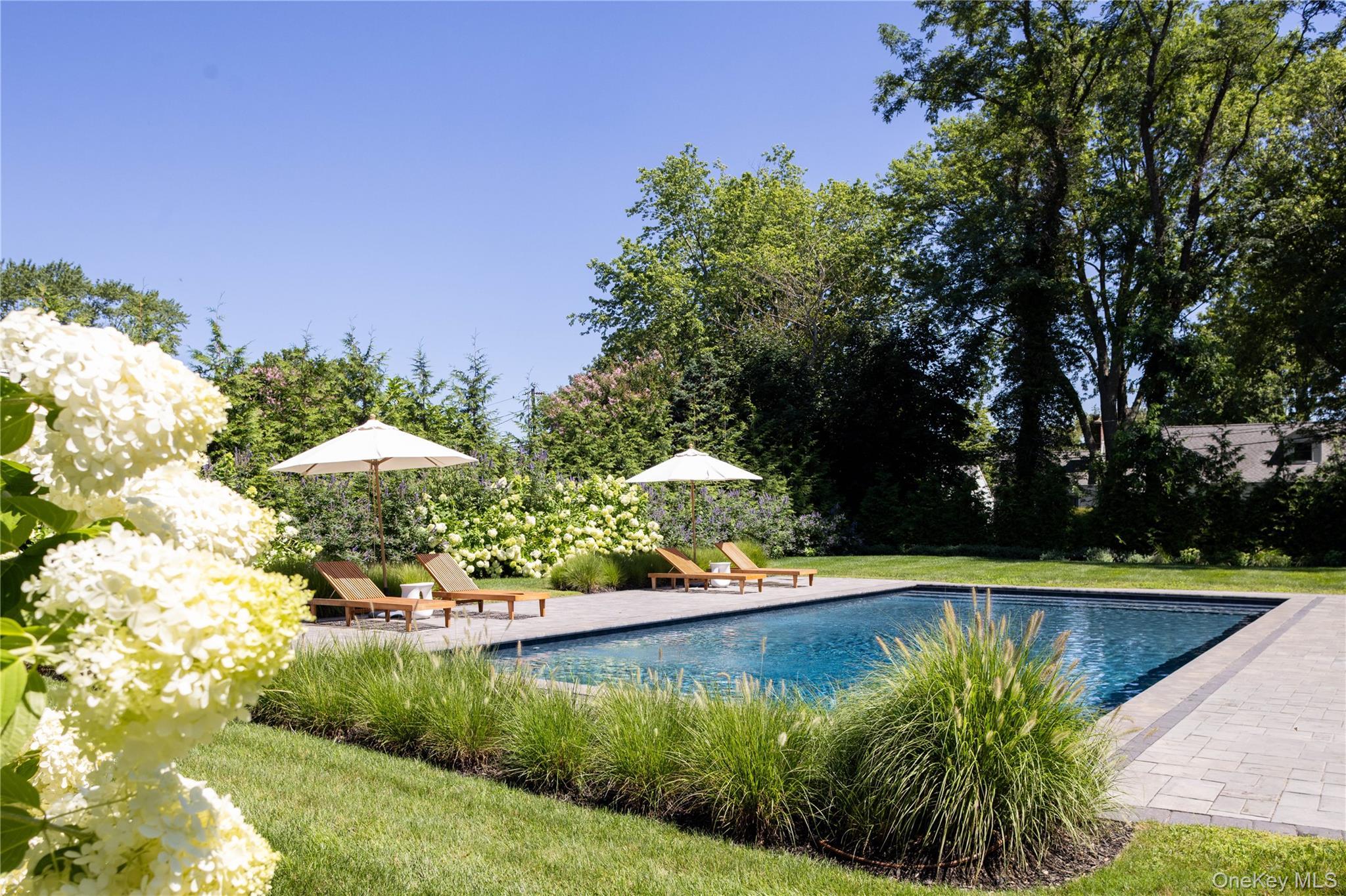 Single Family Sutton Place Suffolk County, NY 11944, MLS-970247-31