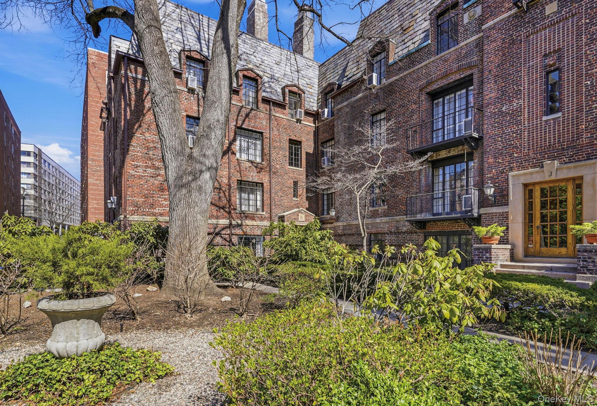 Coop Broadway  Westchester County, NY 10601, MLS-970294-19