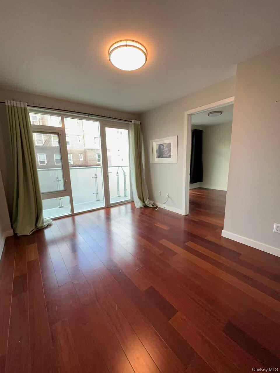 Condo 37th  Queens, NY 11354, MLS-970298-5