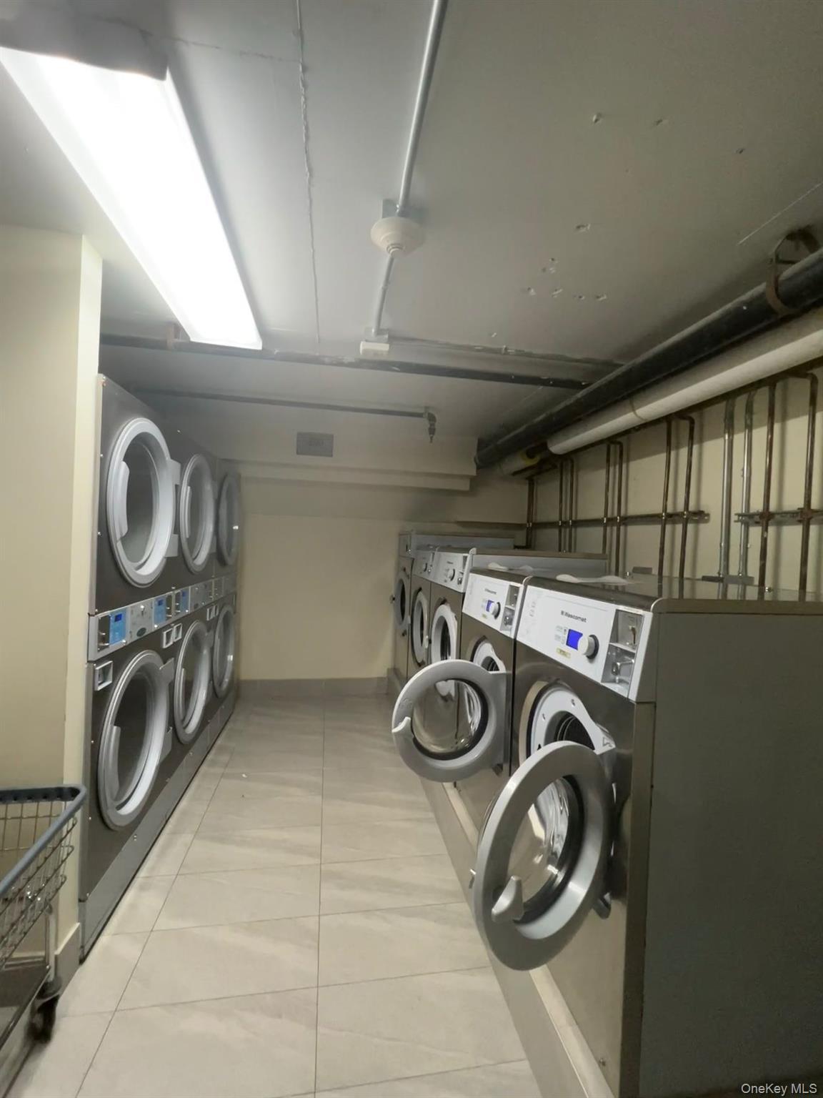 Condo 37th  Queens, NY 11354, MLS-970309-10