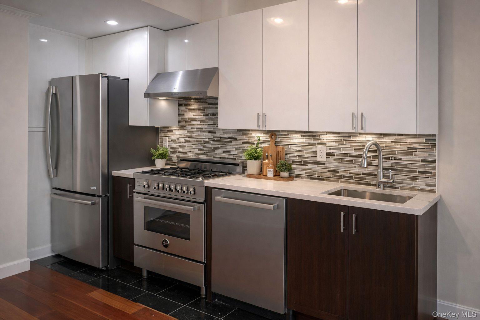 Condo 37th Queens, NY 11354, MLS-970309-5