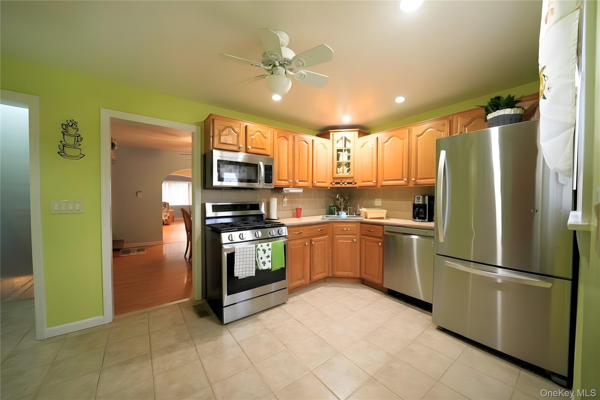 Single Family 62nd  Queens, NY 11379, MLS-970322-7