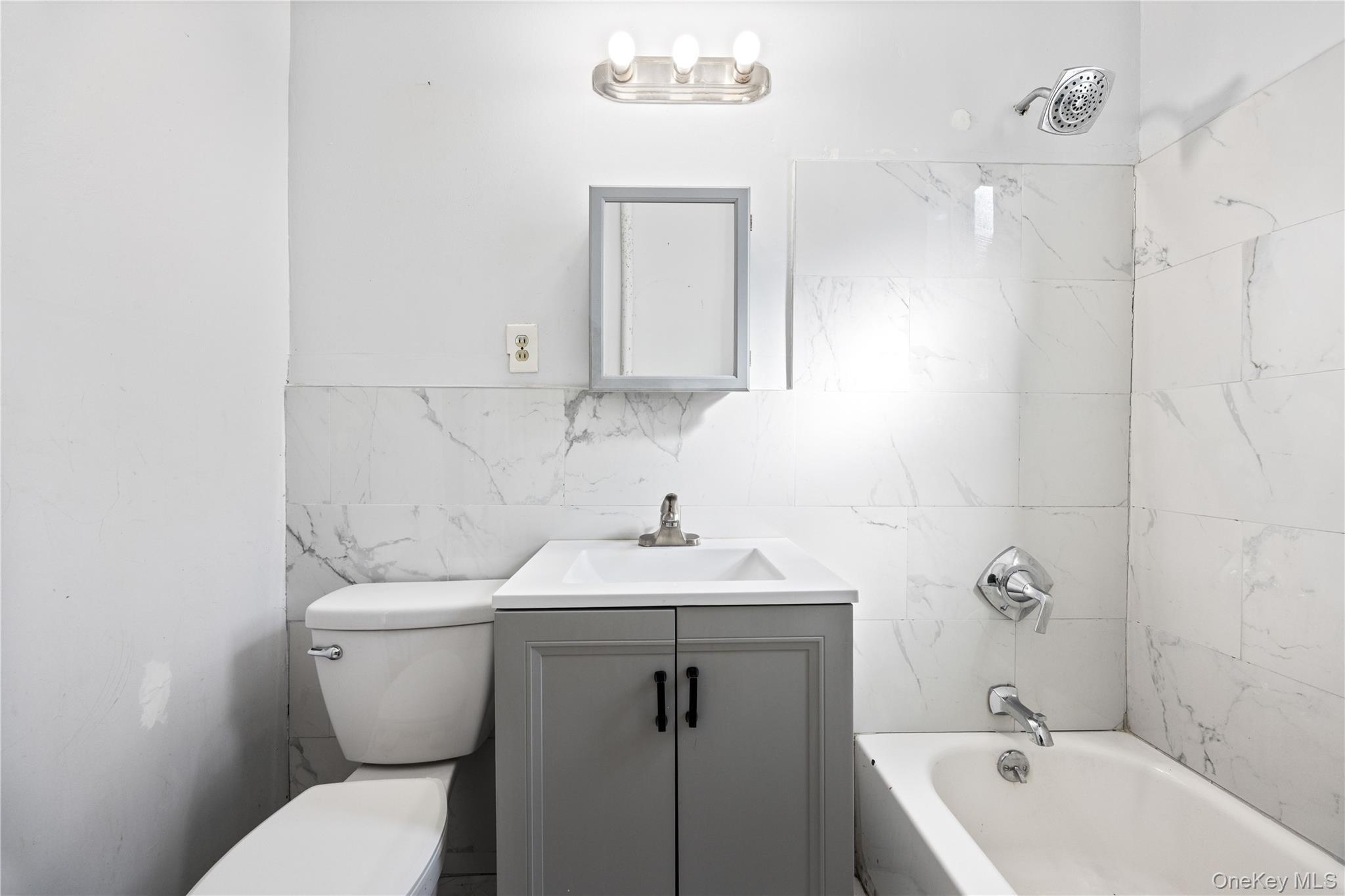 Single Family Saint Lawrence  Bronx, NY 10473, MLS-970323-32