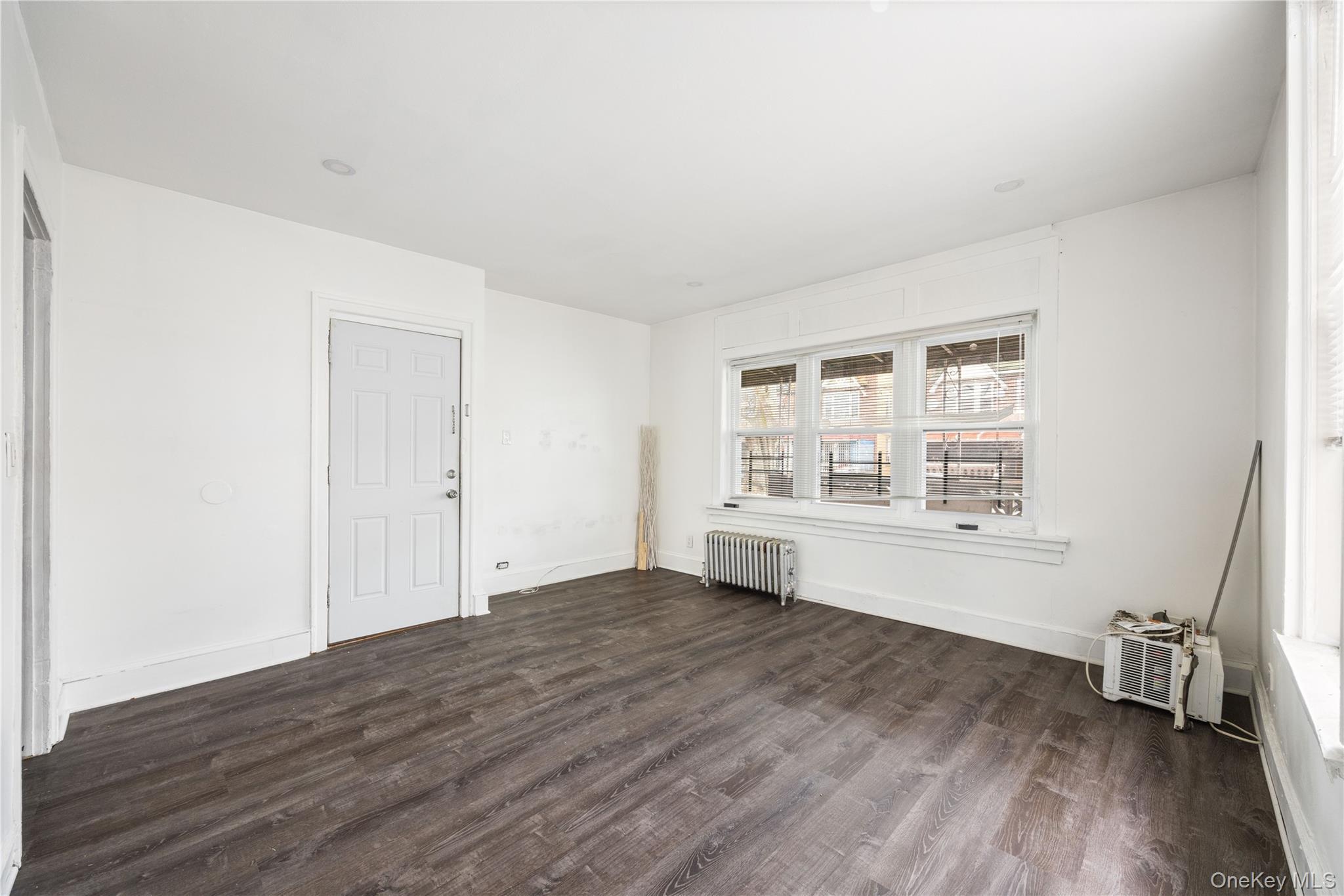 Single Family Saint Lawrence  Bronx, NY 10473, MLS-970323-8