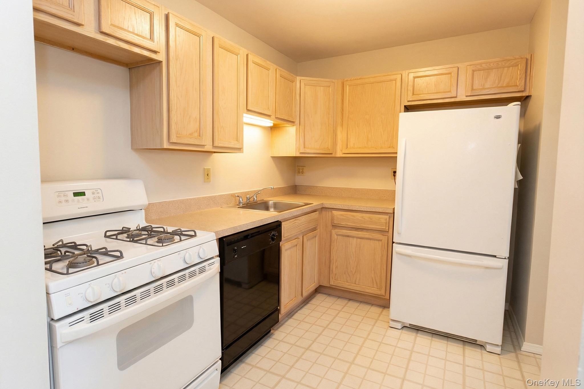 Single Family Country Pointe  Queens, NY 11427, MLS-970339-13