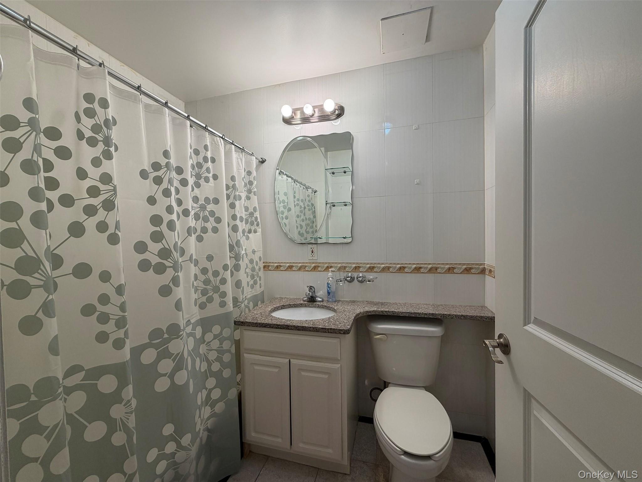 Condo 68th  Queens, NY 11377, MLS-970350-5