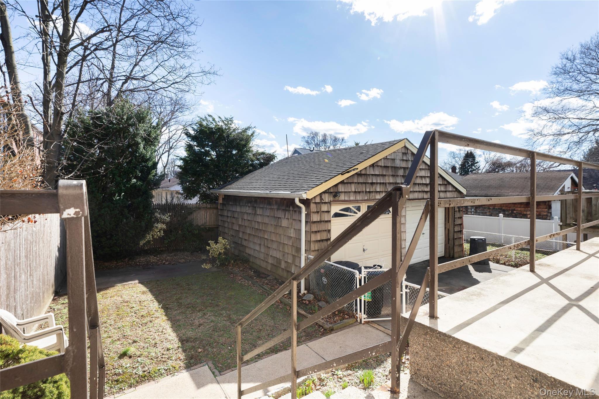 Single Family Marine Bronx, NY 10464, MLS-970360-21