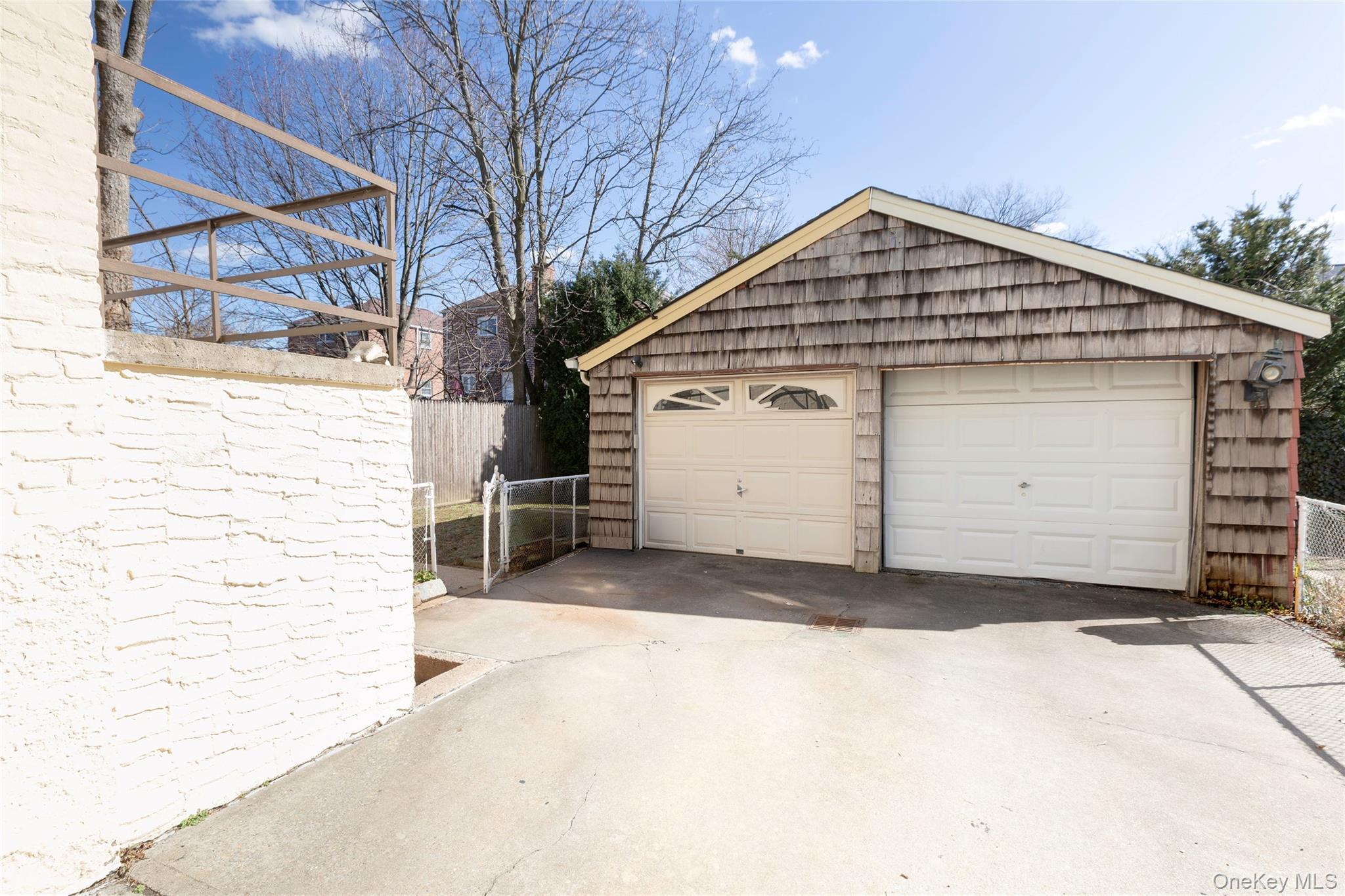 Single Family Marine  Bronx, NY 10464, MLS-970360-25