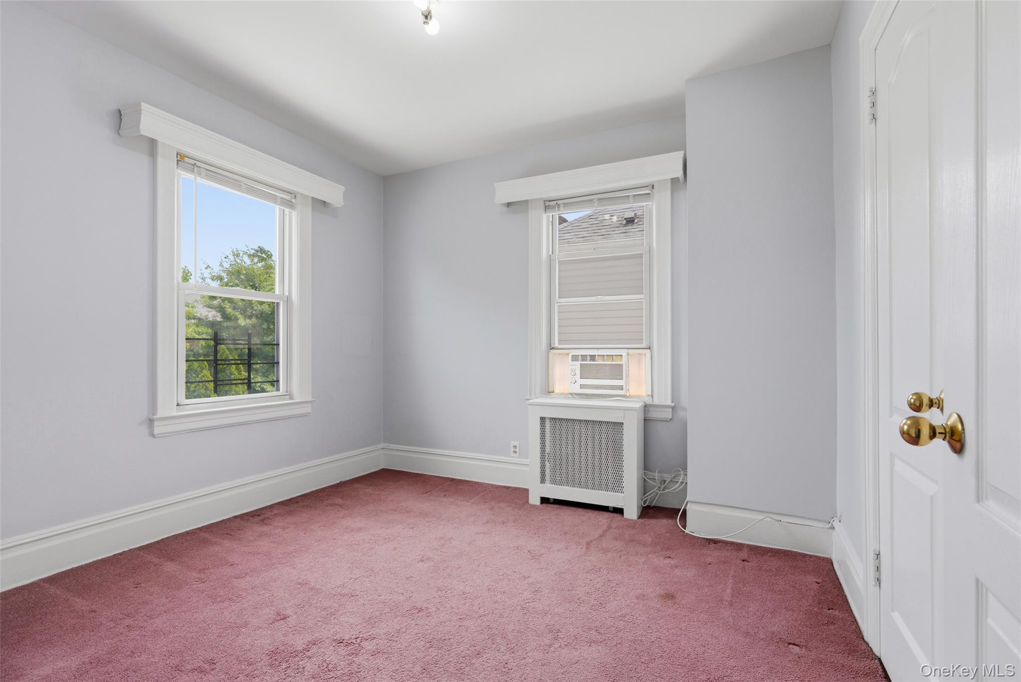 Single Family Hollywood Avenue Bronx, NY 10461, MLS-970366-20