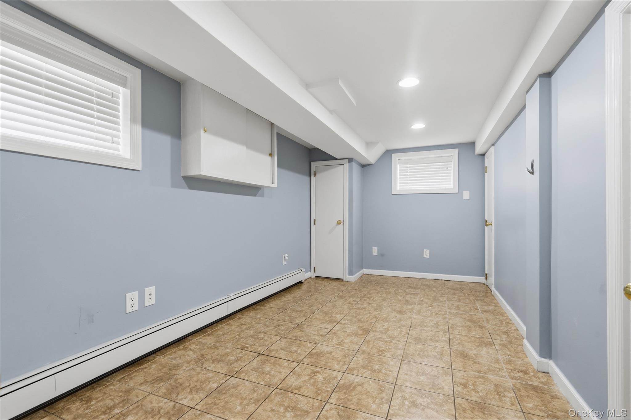 Single Family Hollywood Avenue Bronx, NY 10461, MLS-970366-26