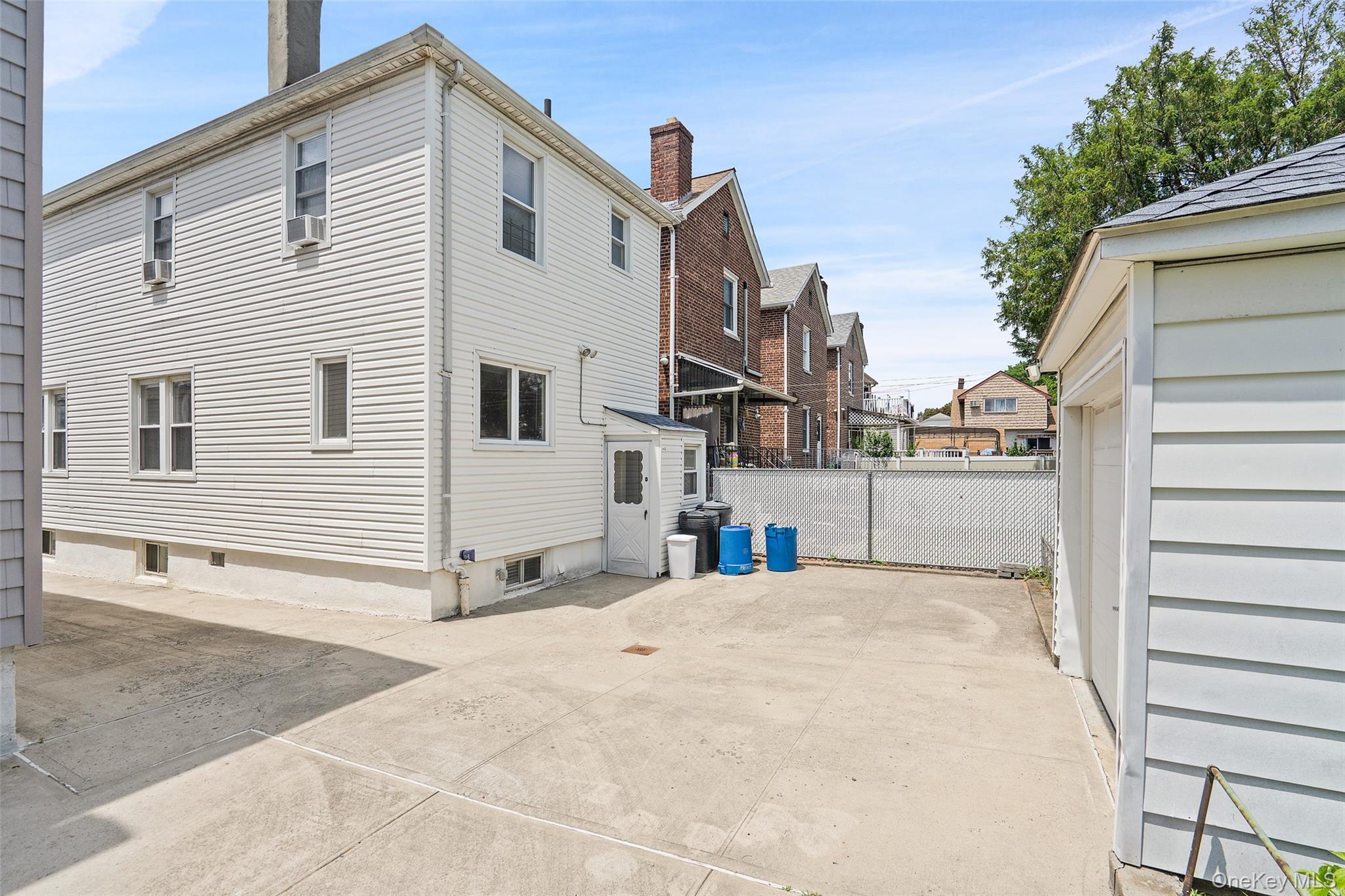 Single Family Hollywood Avenue Bronx, NY 10461, MLS-970366-30