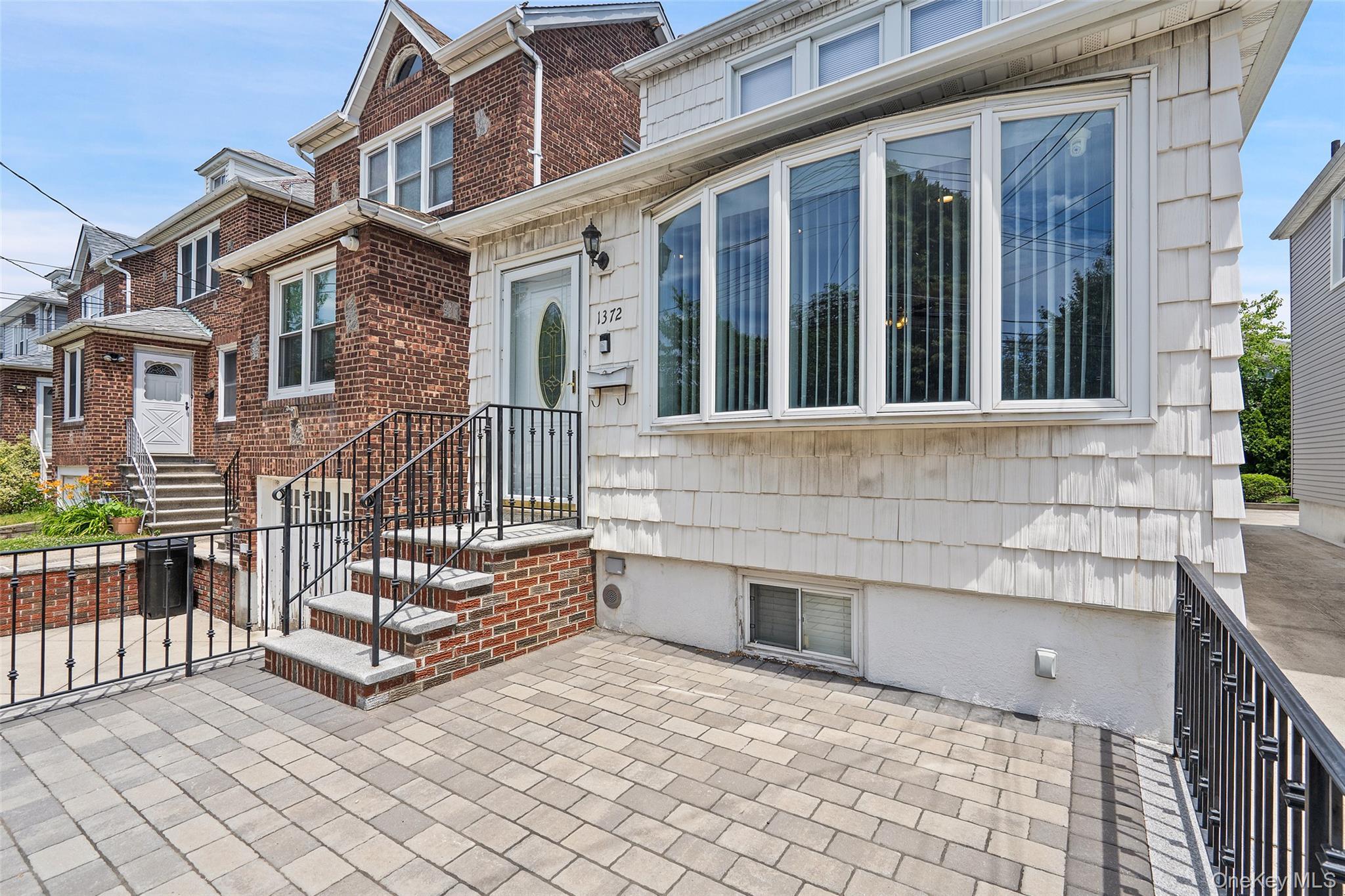 Single Family Hollywood Avenue Bronx, NY 10461, MLS-970366-34
