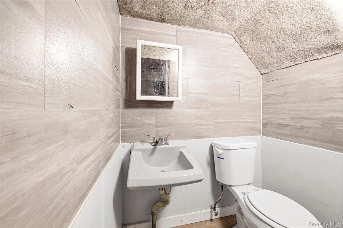 Single Family Holland  Bronx, NY 10467, MLS-970381-18